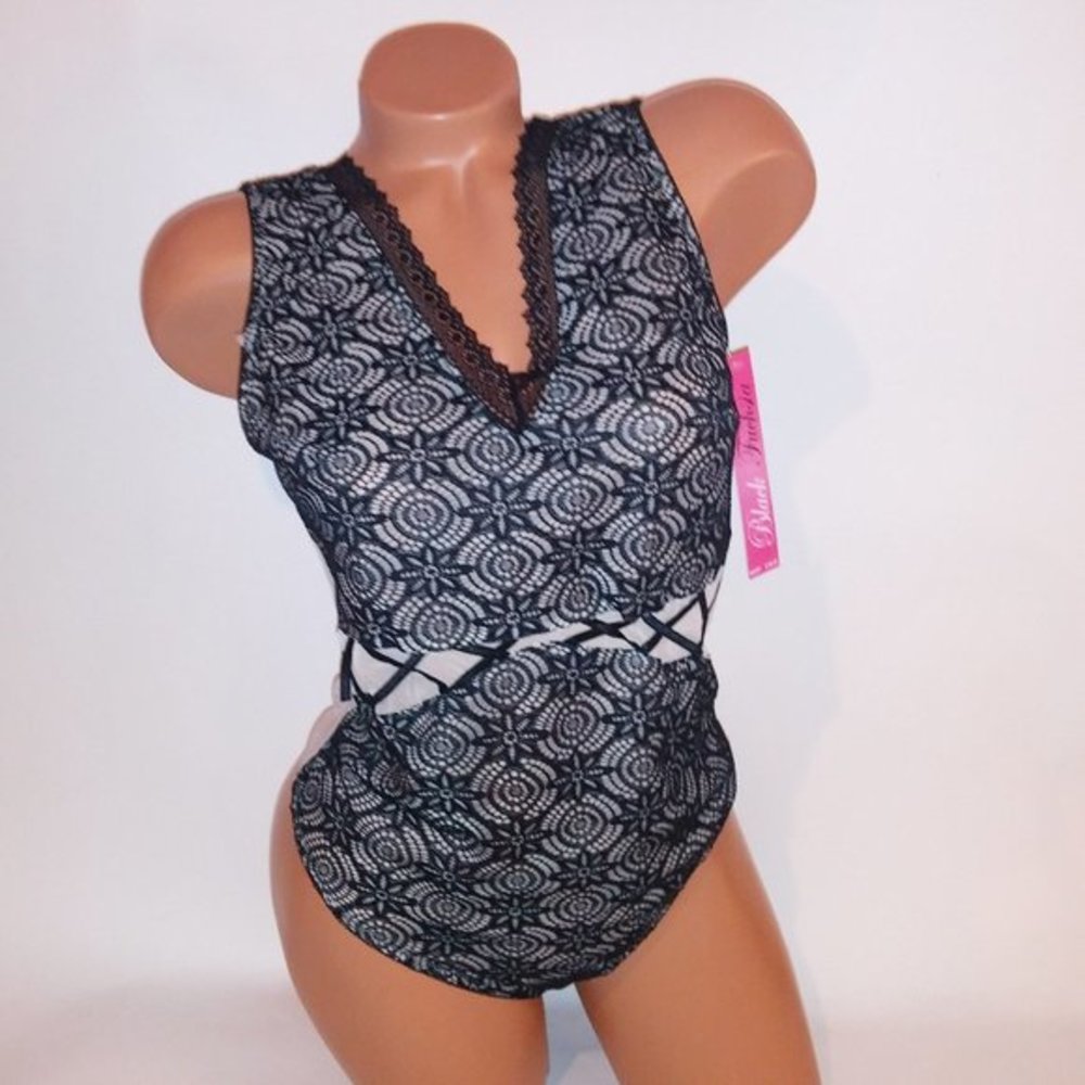 Black‎ Fuchsia Lingerie